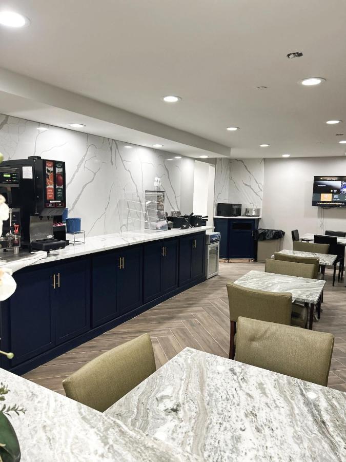 Days Inn By Wyndham Pleasant Prairie Kenosha Екстер'єр фото