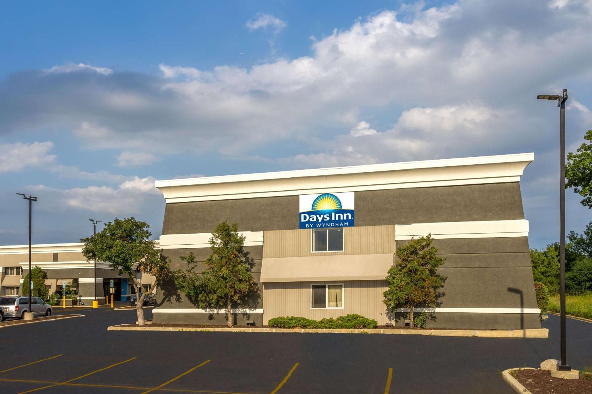 Days Inn By Wyndham Pleasant Prairie Kenosha Екстер'єр фото