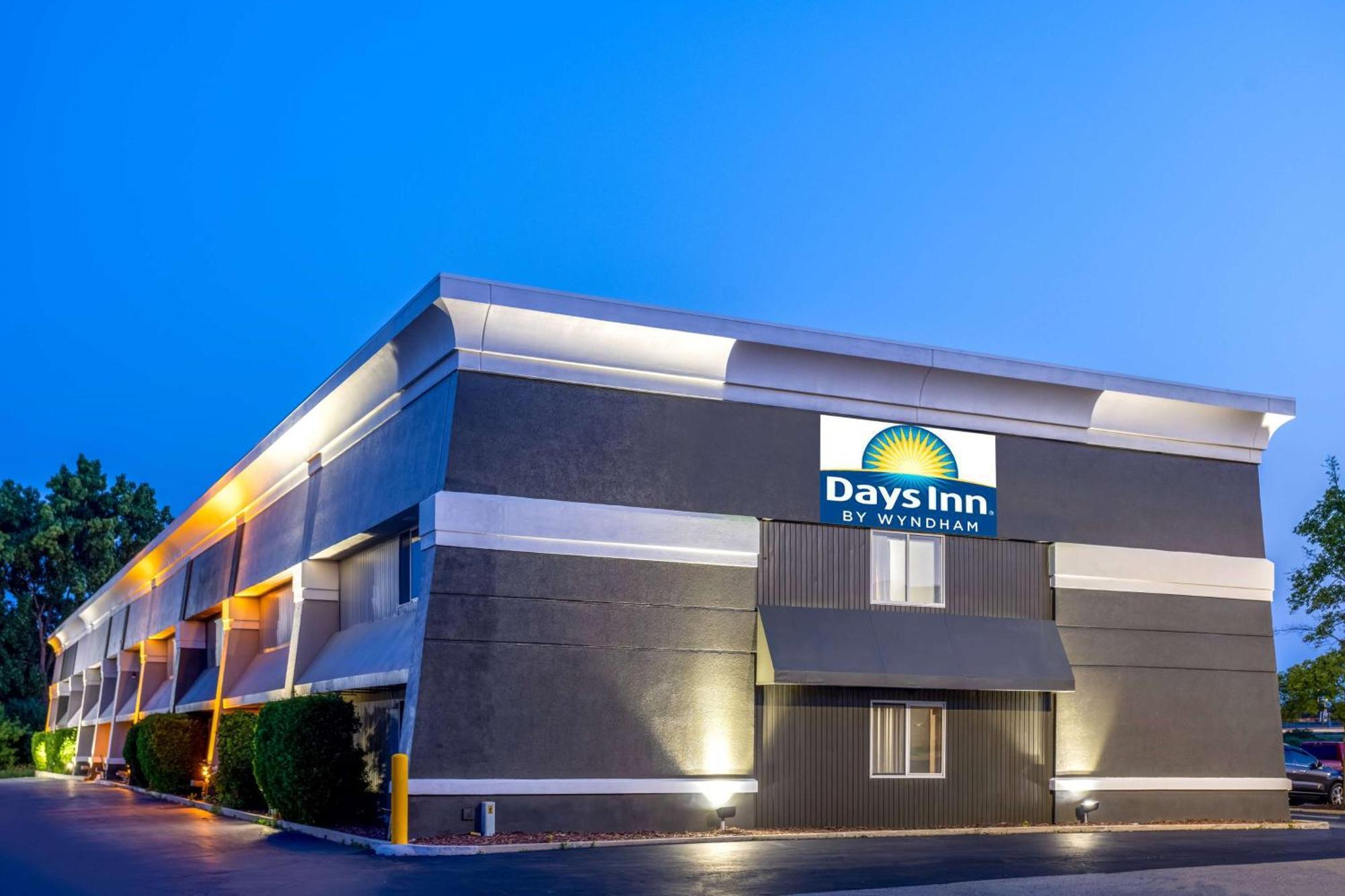 Days Inn By Wyndham Pleasant Prairie Kenosha Екстер'єр фото